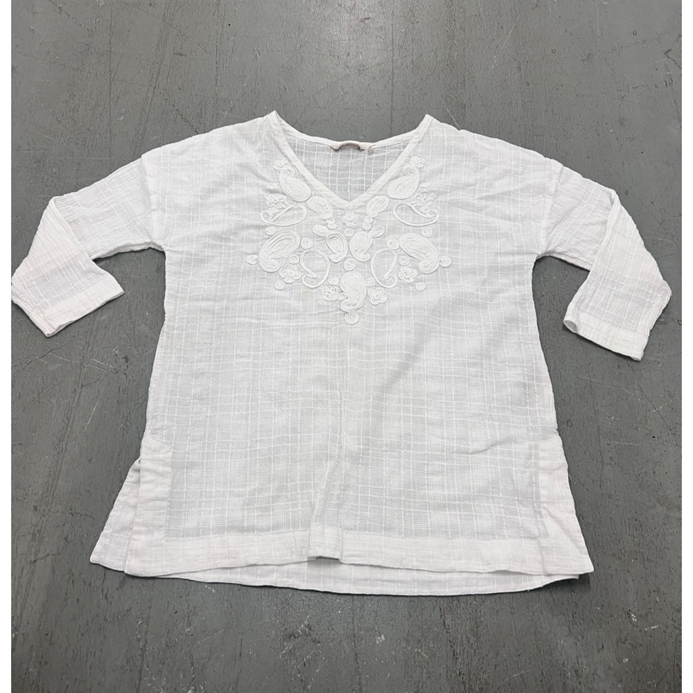 Soft Surroundings Manhattan Top Womens Medium‎ White Embroidered V-Neck Beachy